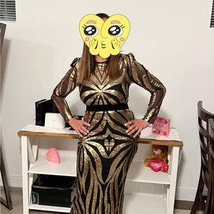 Elegant Black and Gold Long Sleeve Dress